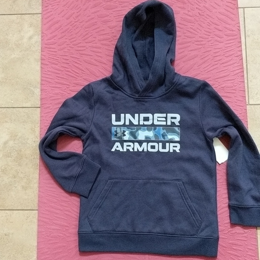 Under armour kid hoodie New size ys